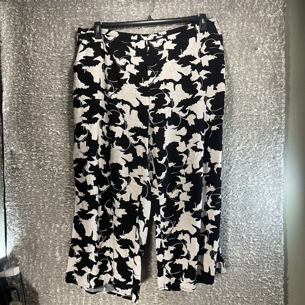 Nordstrom Rack Black Floral Pull-On Wide Leg Crop Pants 2X Vacation Casual Rayon